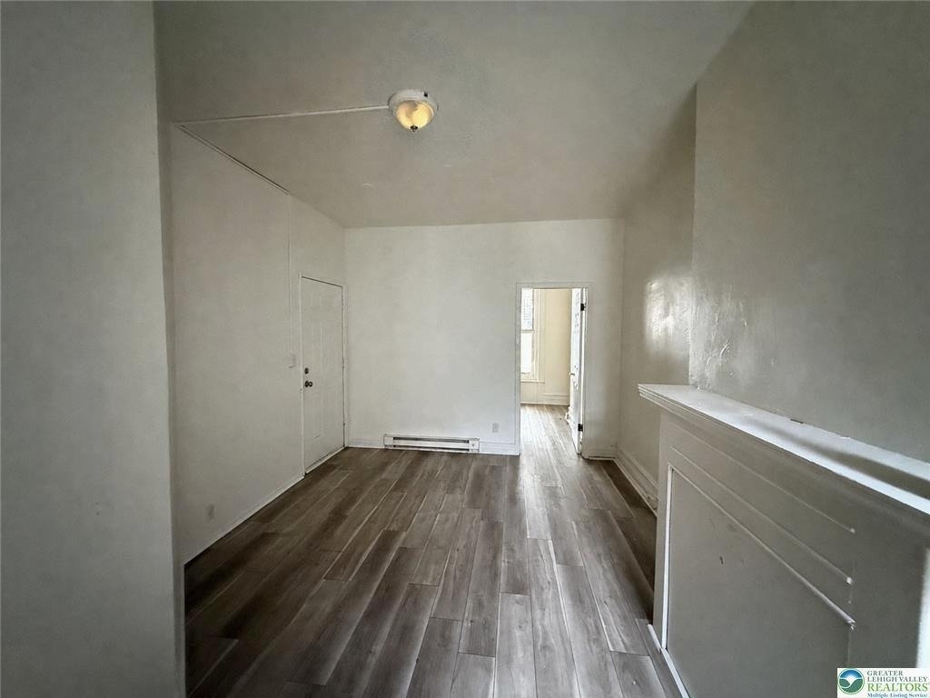 518 W Tilghman Street - Photo 2