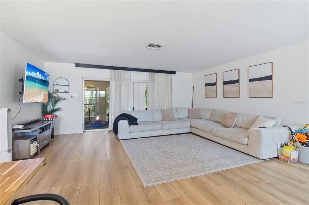 5776 Augusta Circle - Photo 8