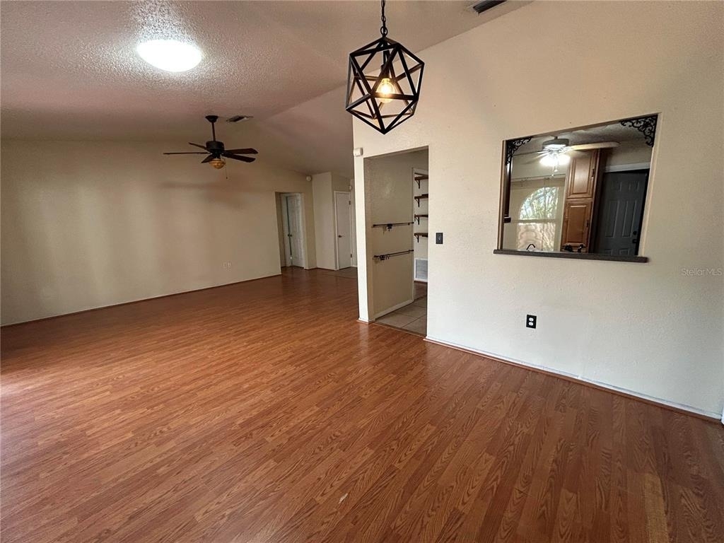 3710 31st Avenue W - Photo 3