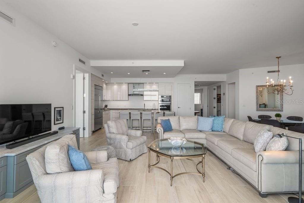 1155 N Gulfstream Avenue - Photo 32