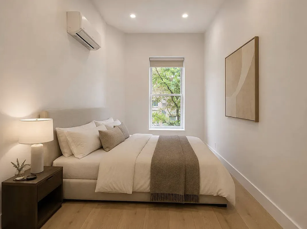 131 East 29th Street - Photo 6