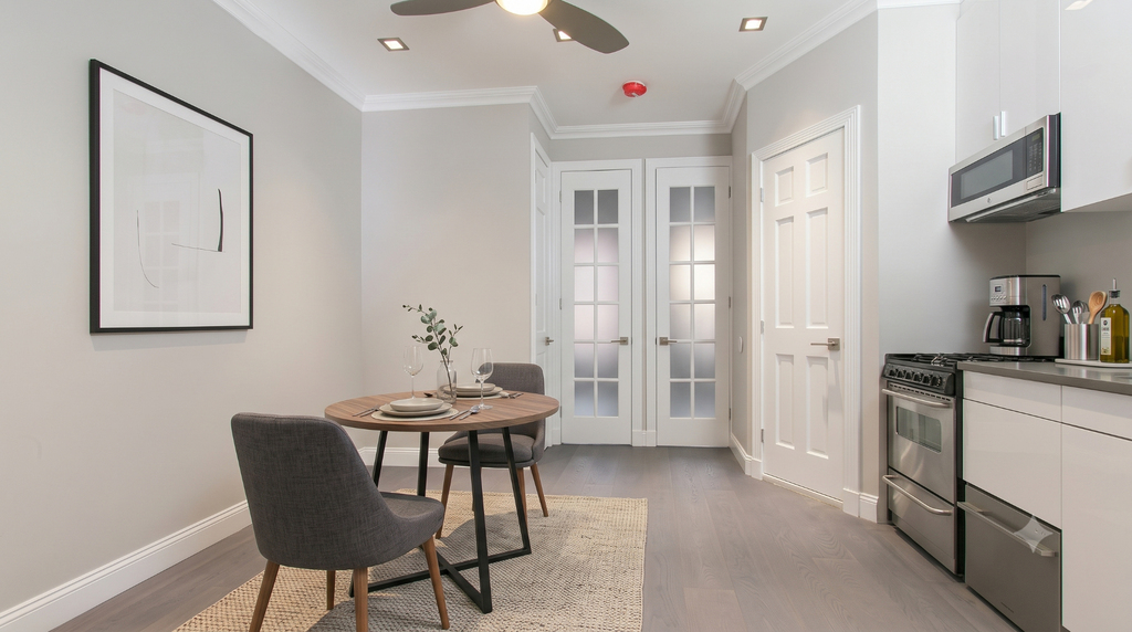 15 West 103rd Street - Photo 1