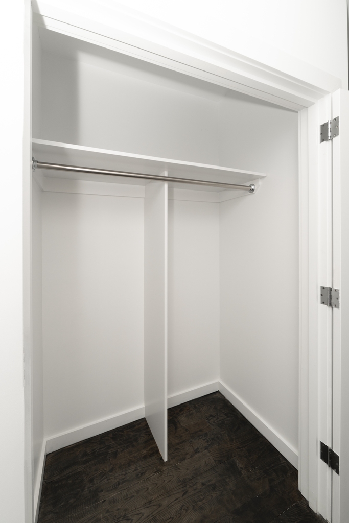 703 9th Avenue - Photo 4