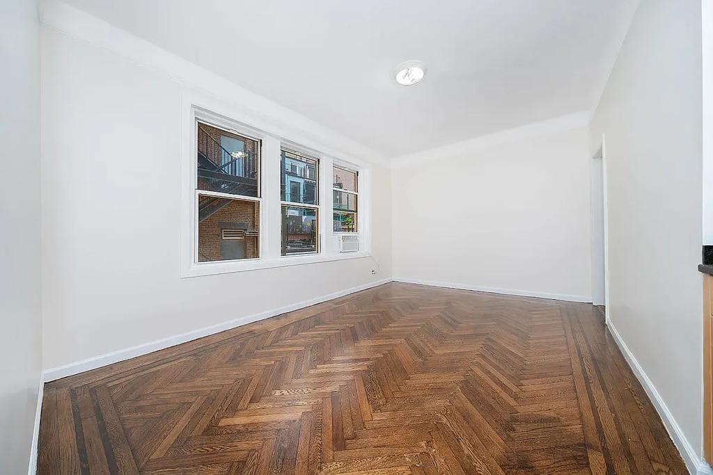 West 13th Street - Photo 2