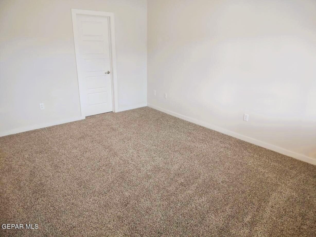 14725 Tierra Fortaleza Avenue - Photo 12