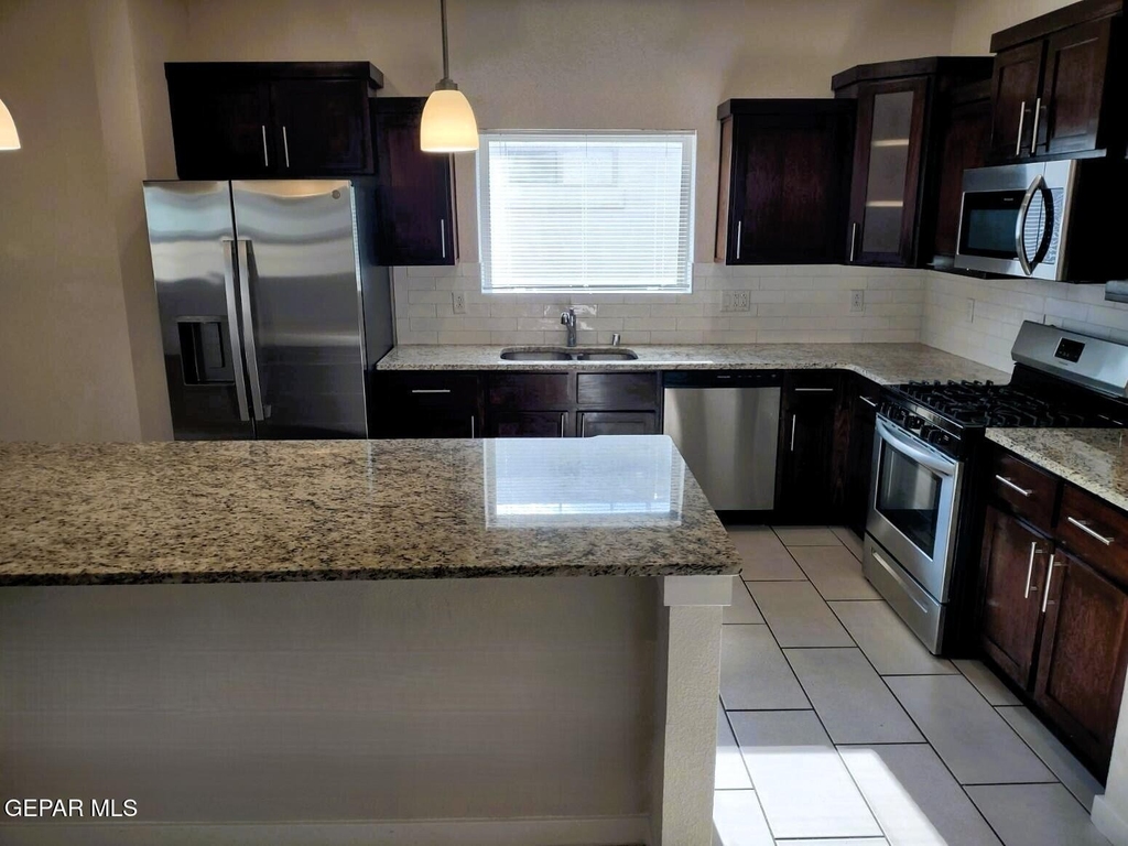 14725 Tierra Fortaleza Avenue - Photo 9