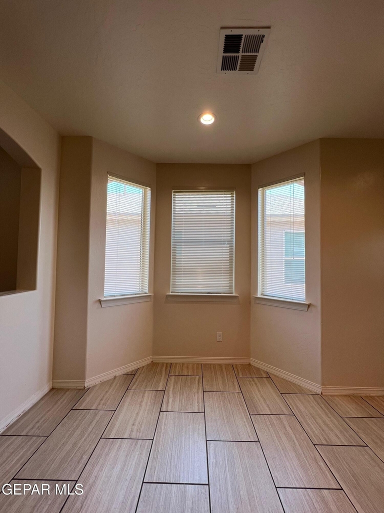 147 N Manzanita Drive - Photo 8