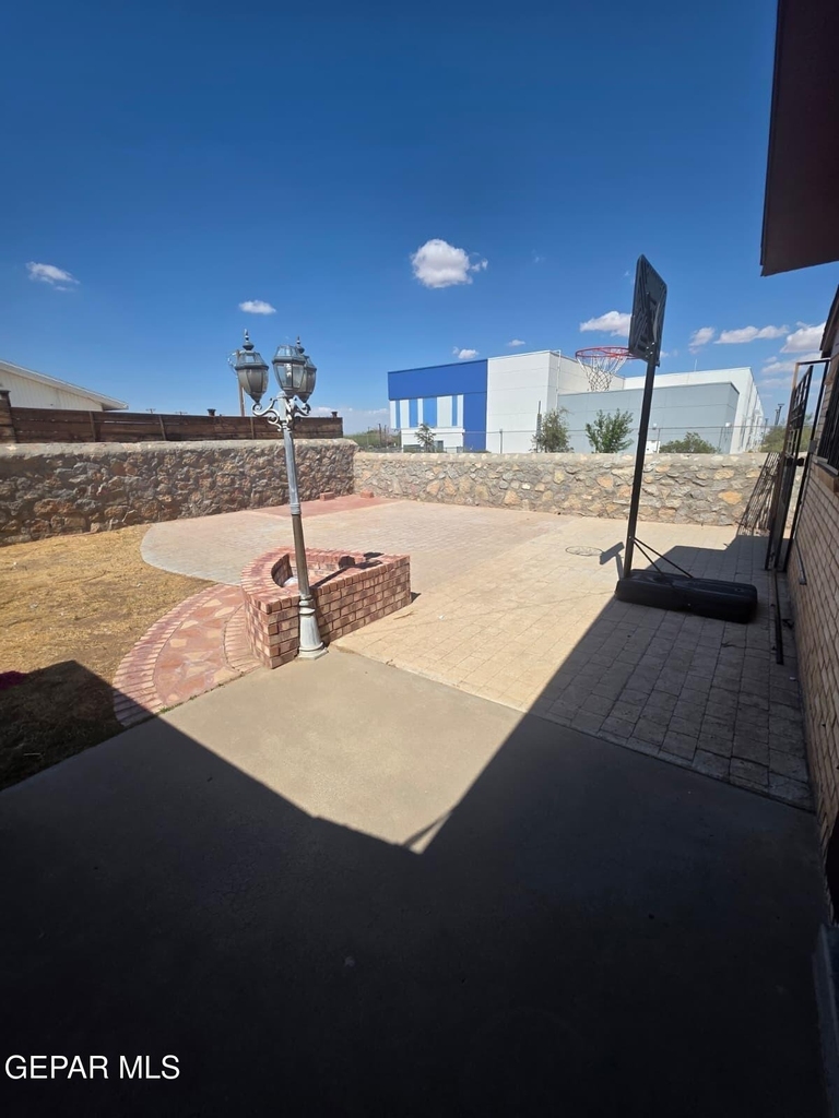4825 Rolling Stone Avenue - Photo 14