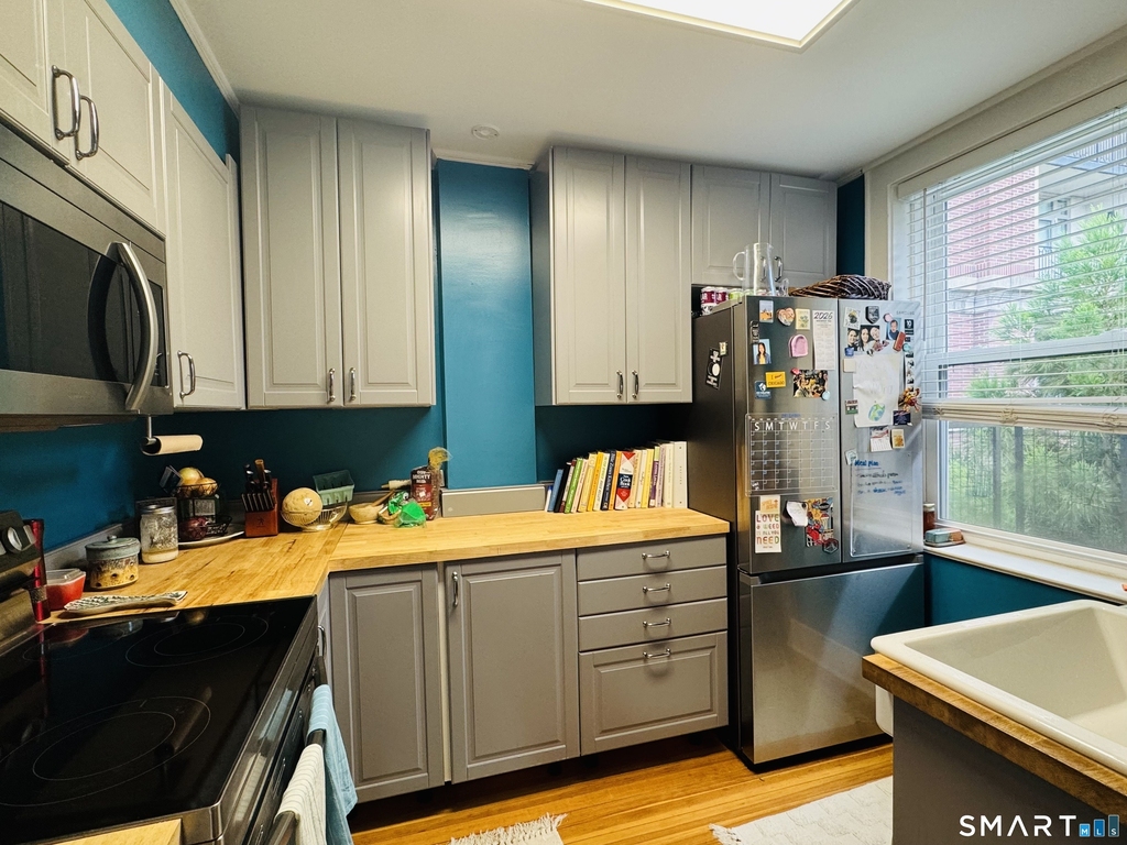 82 Forest Street - Photo 6