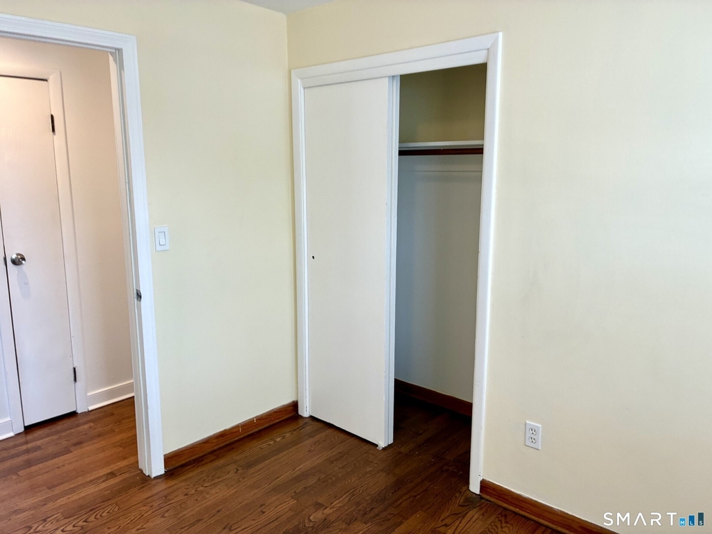 658 Beechmont Avenue - Photo 9