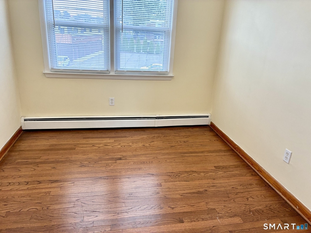 658 Beechmont Avenue - Photo 10