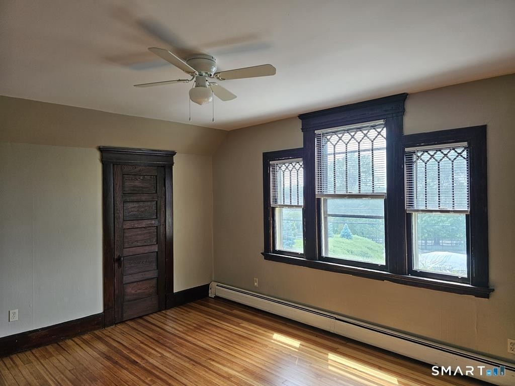 169 Winchester Avenue - Photo 3