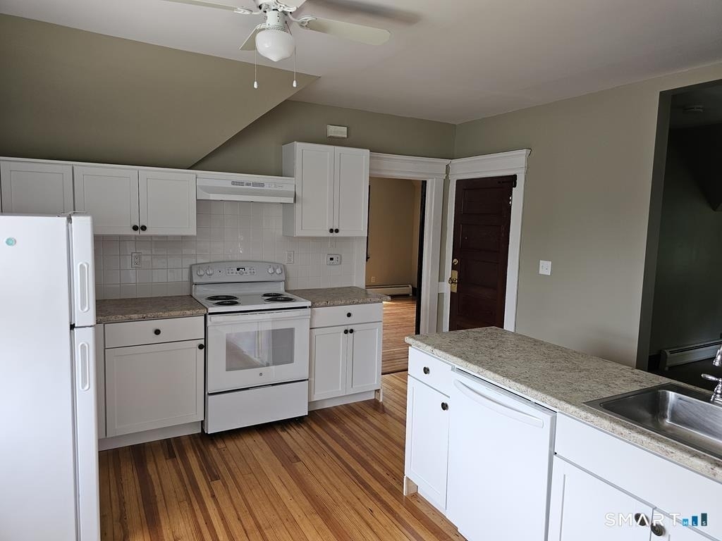 169 Winchester Avenue - Photo 10