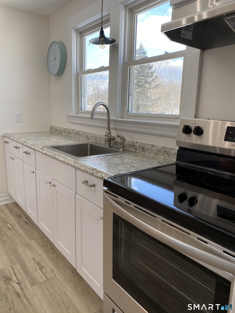 51 Indian Neck Avenue - Photo 4