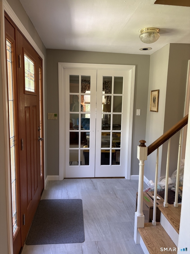 20 Godman Road - Photo 2