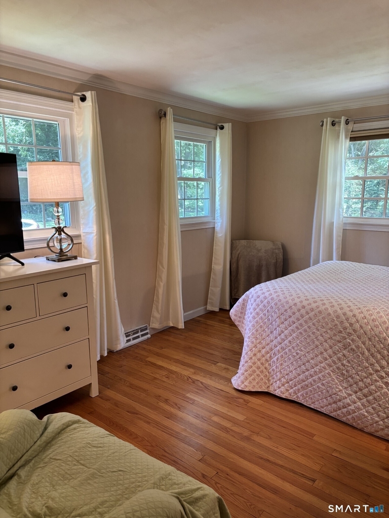 20 Godman Road - Photo 18