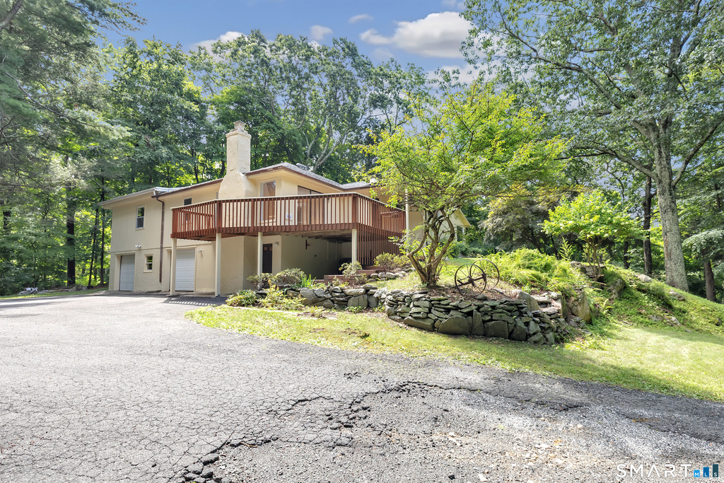 21 Old Redding Road - Photo 2