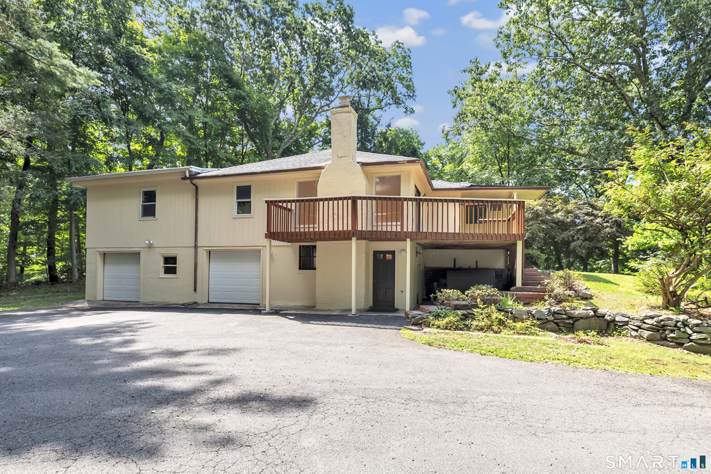 21 Old Redding Road - Photo 3