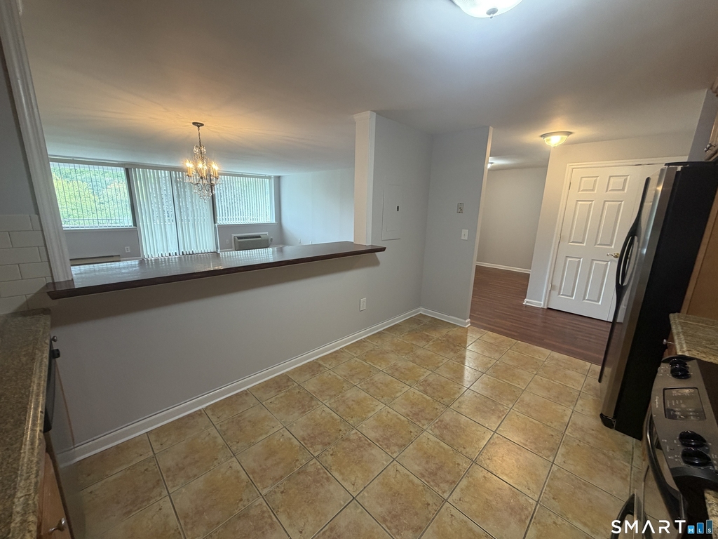 1460 Elm Street - Photo 2