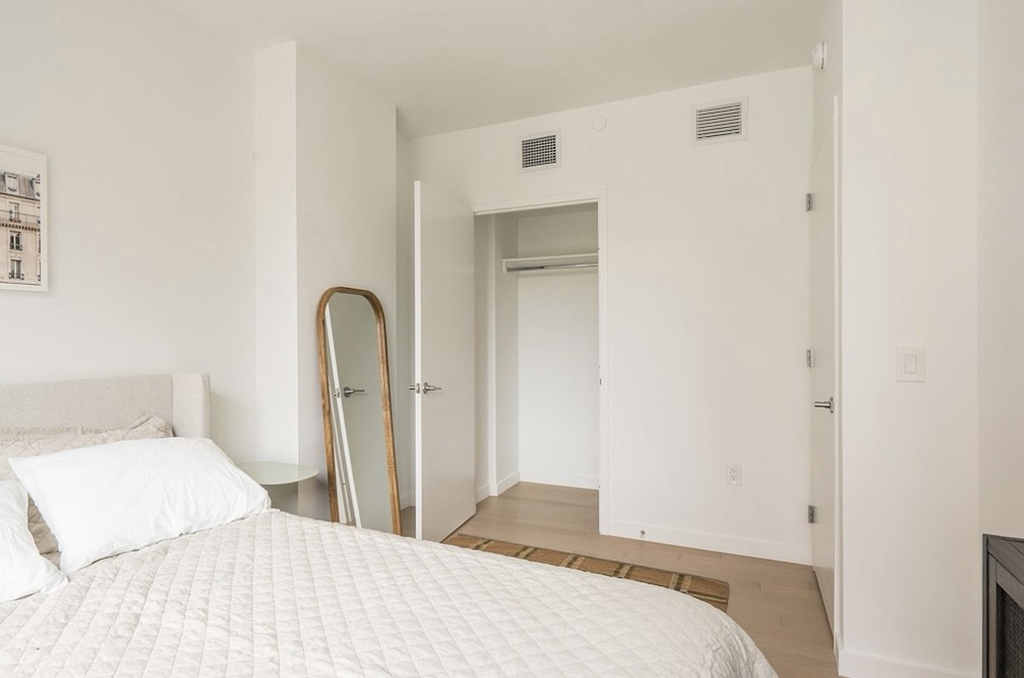 975 Nostrand Avenue - Photo 3