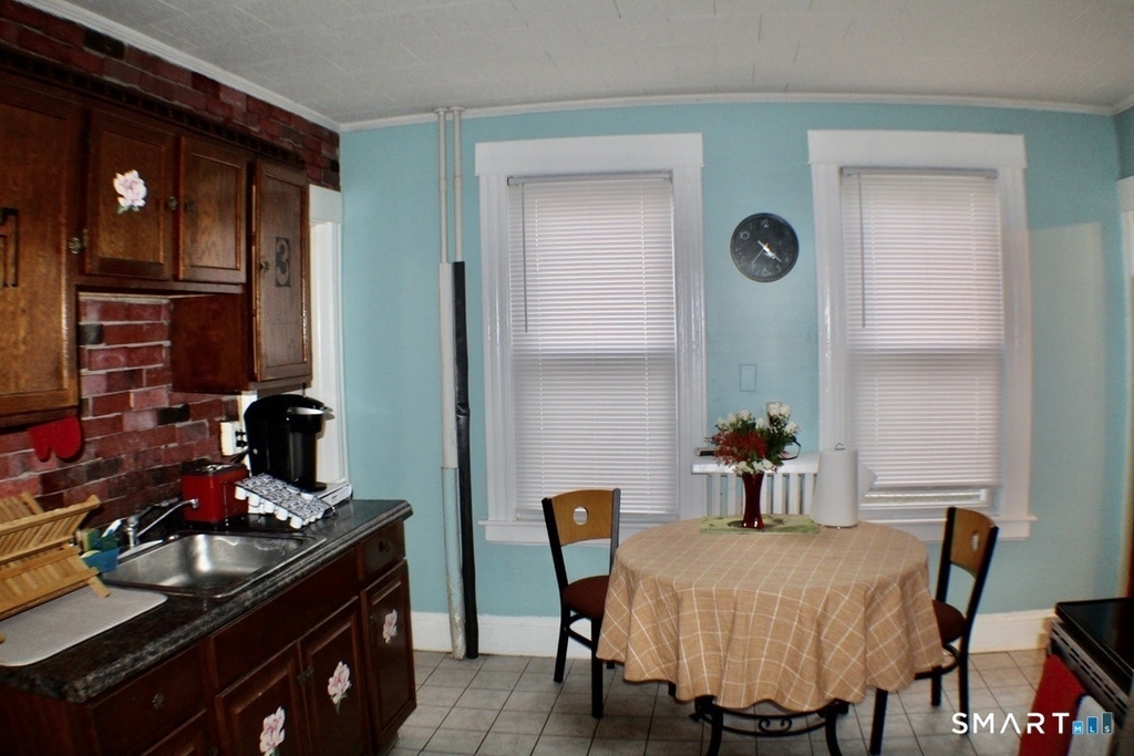 51 Brownell Avenue - Photo 6