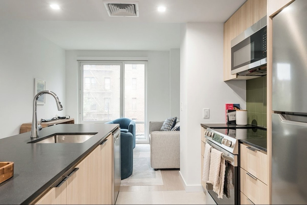 975 Nostrand Avenue - Photo 5