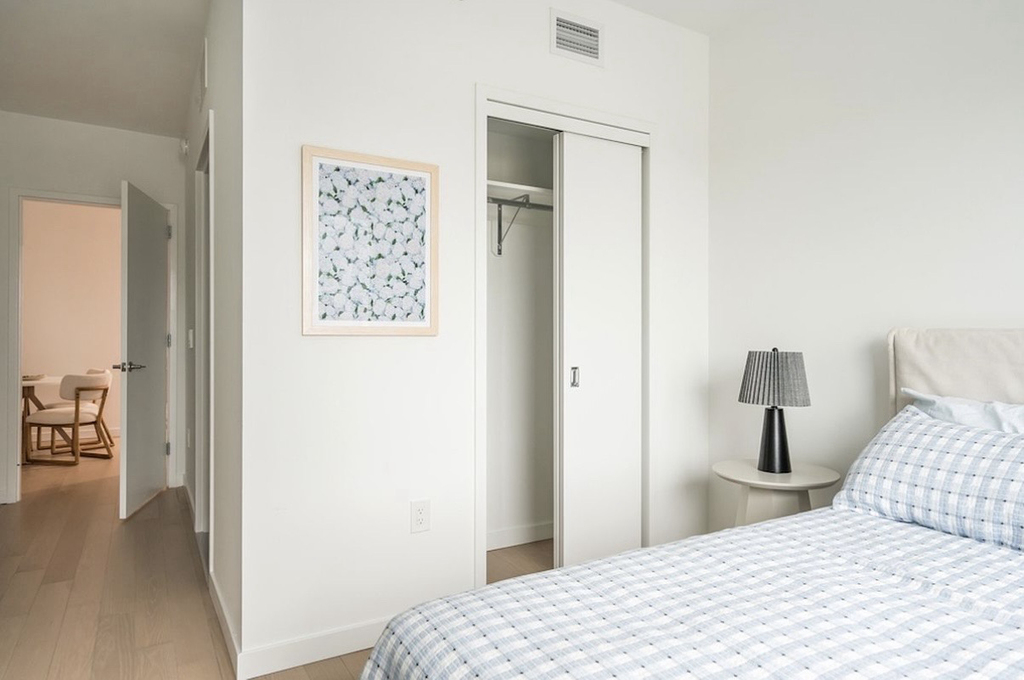 975 Nostrand Avenue - Photo 4