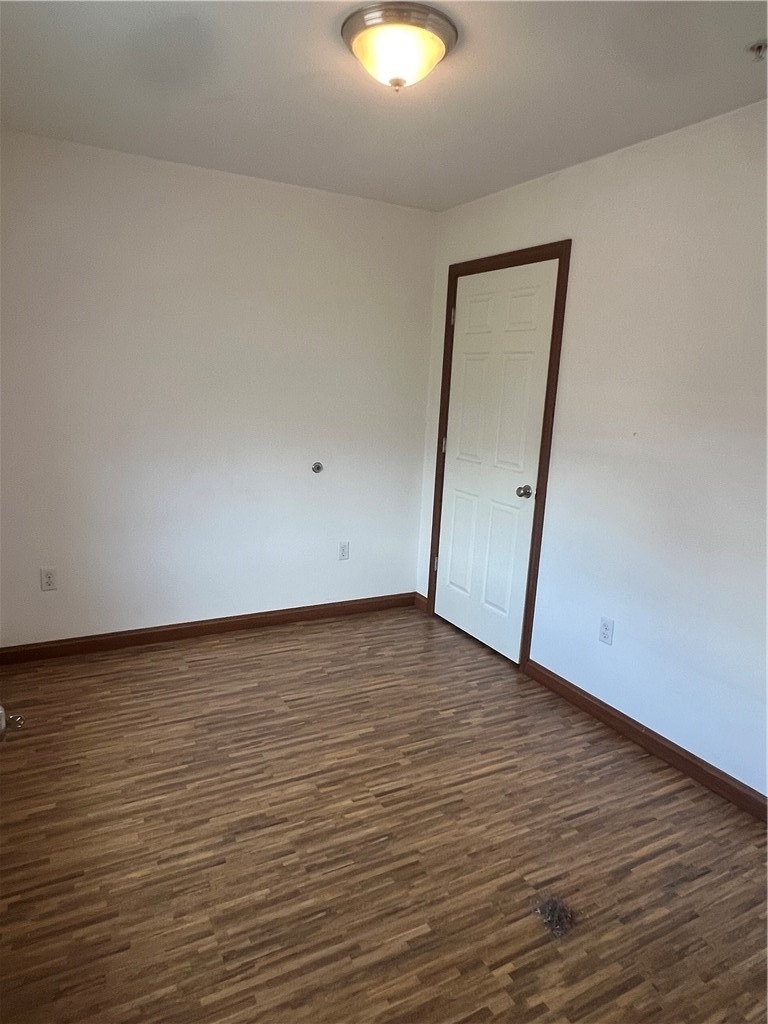 535 2nd St - Photo 3