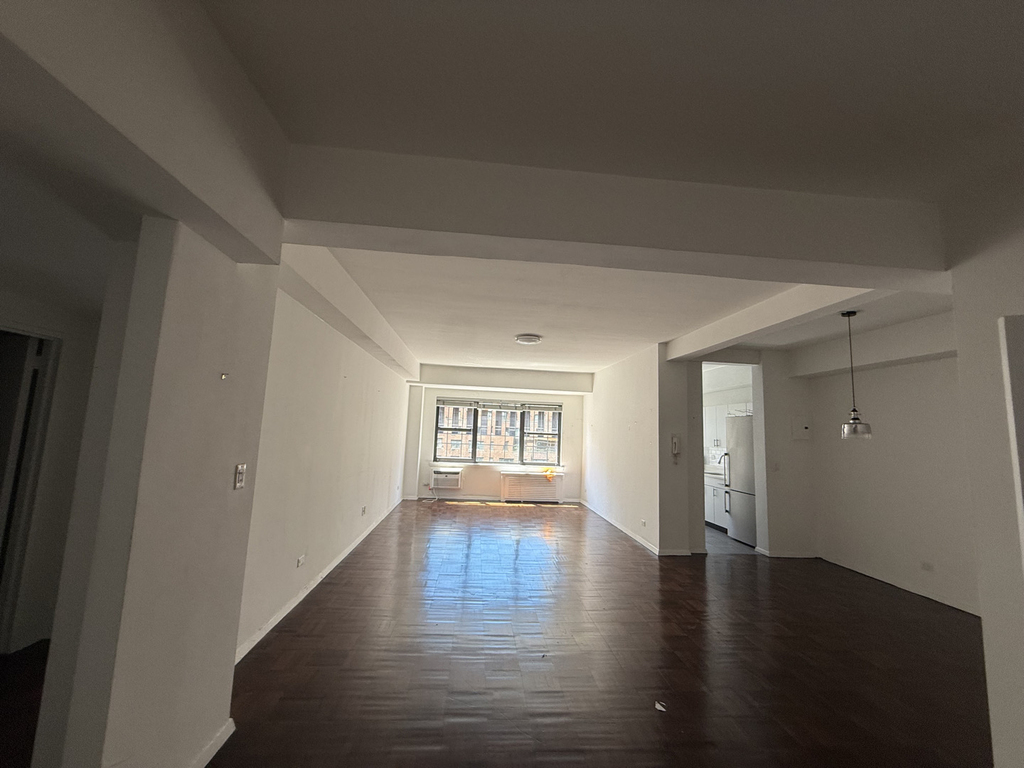 157 East 57th Street - Photo 0