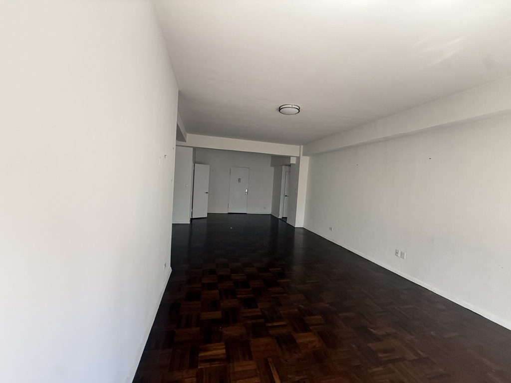 157 East 57th Street - Photo 6