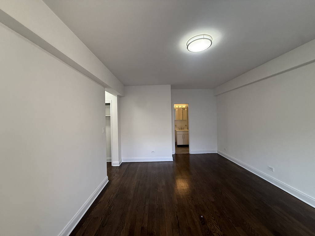157 East 57th Street - Photo 13