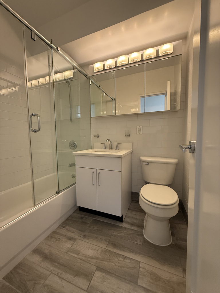157 East 57th Street - Photo 9