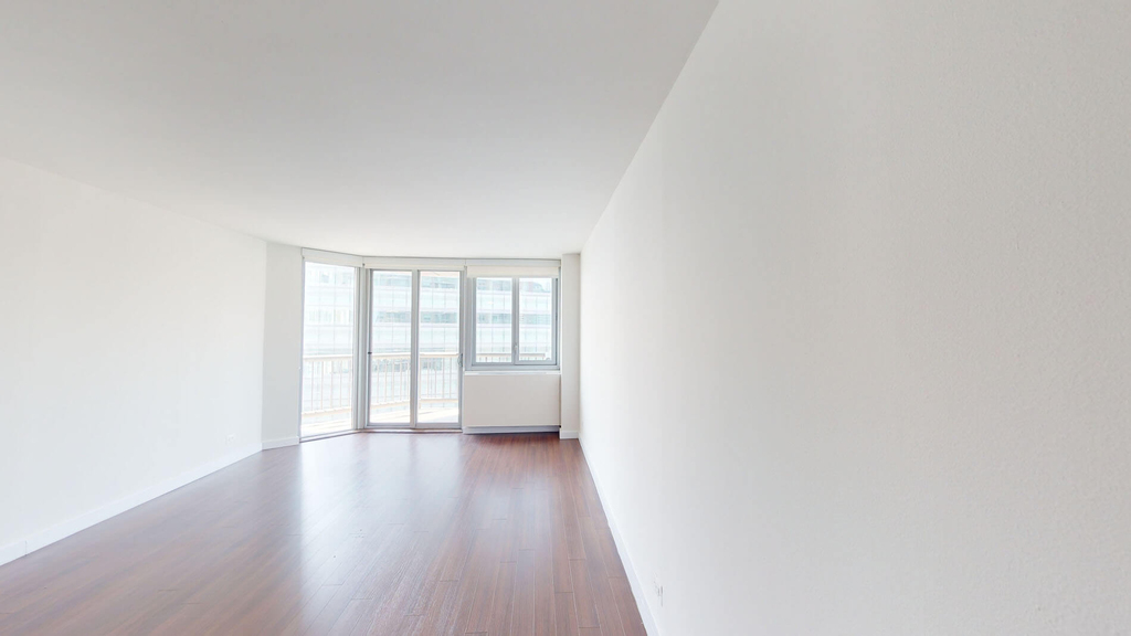 401 E 34th St - Photo 3