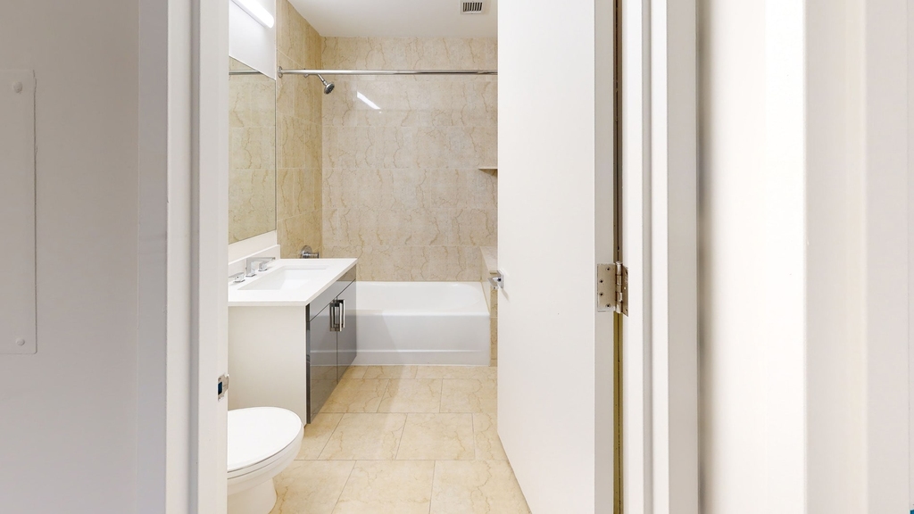 10 Hanover Square - Photo 4