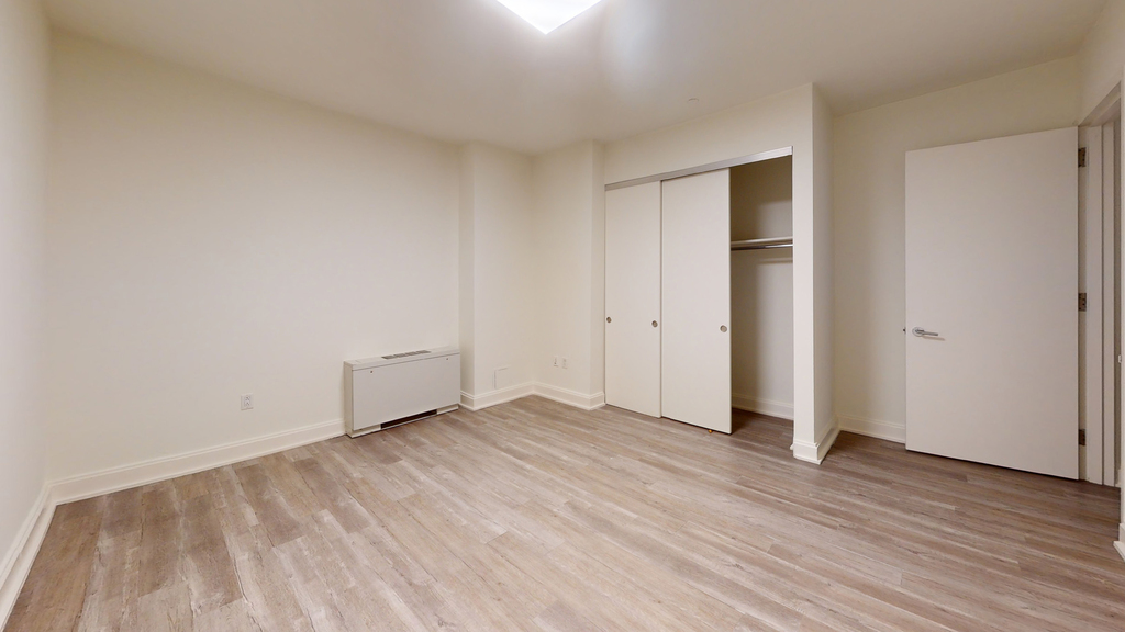 10 Hanover Square - Photo 3