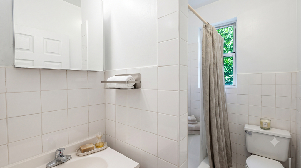 305 Convent Avenue - Photo 4