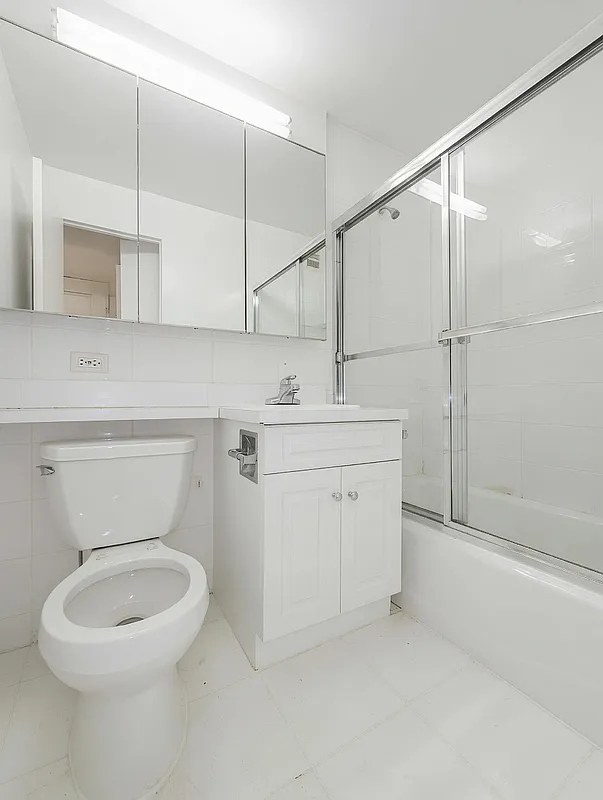 241 East 46th Street - Photo 2