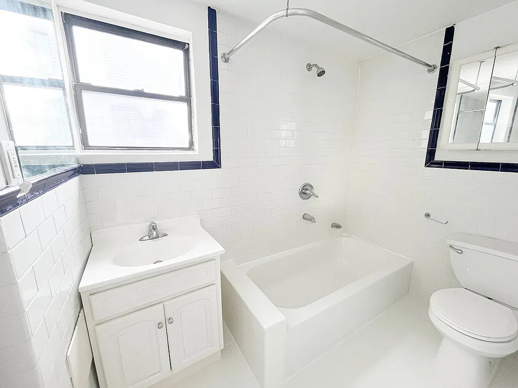 200 Allen Street - Photo 2