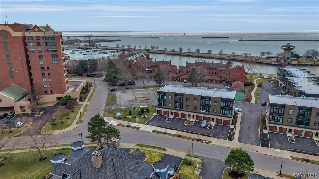 240 Lakefront Boulevard - Photo 35
