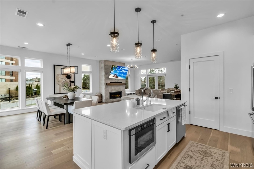 240 Lakefront Boulevard - Photo 12