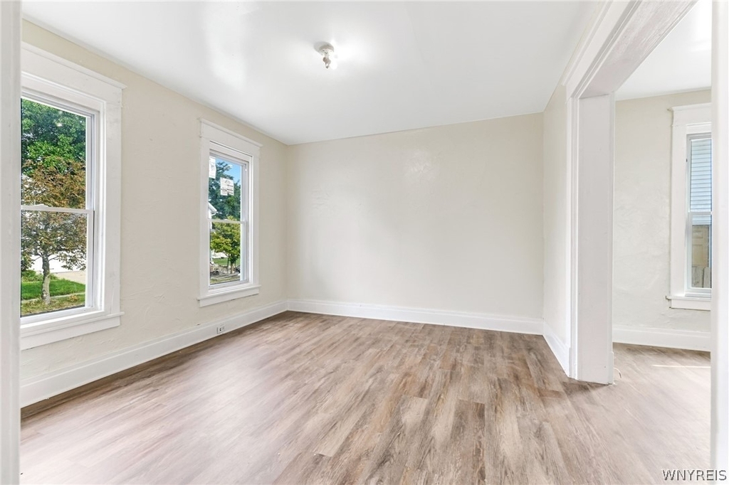 76 Chester Street - Photo 2