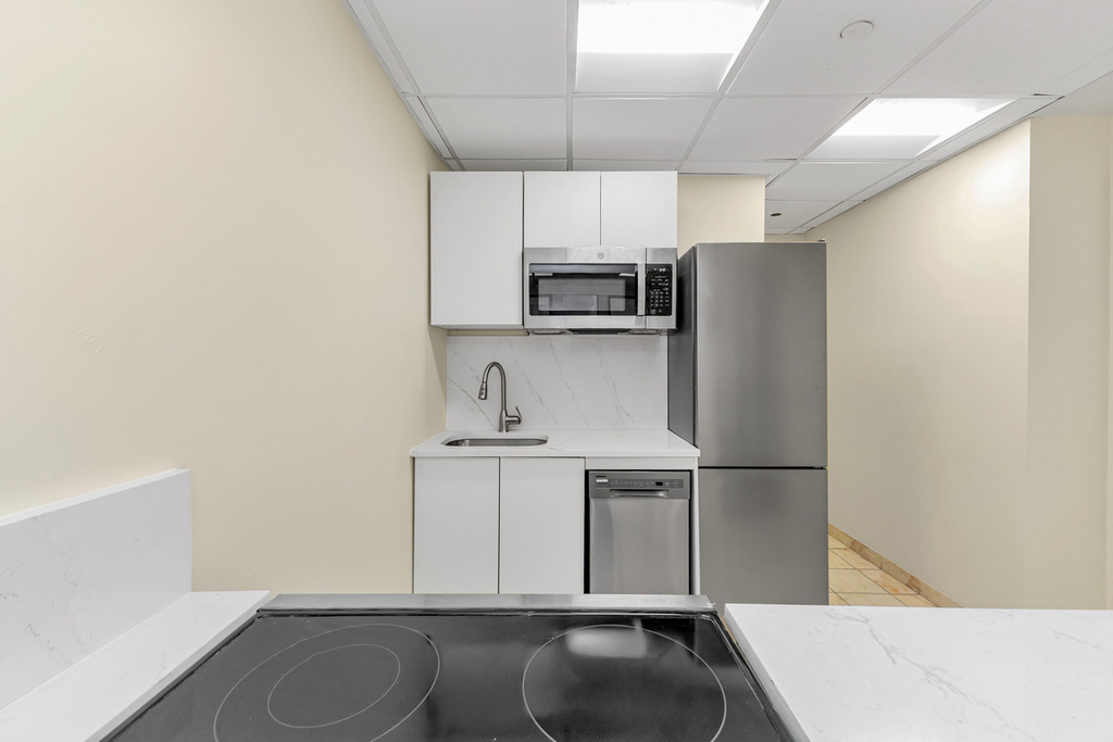 369 Lexington Avenue - Photo 8