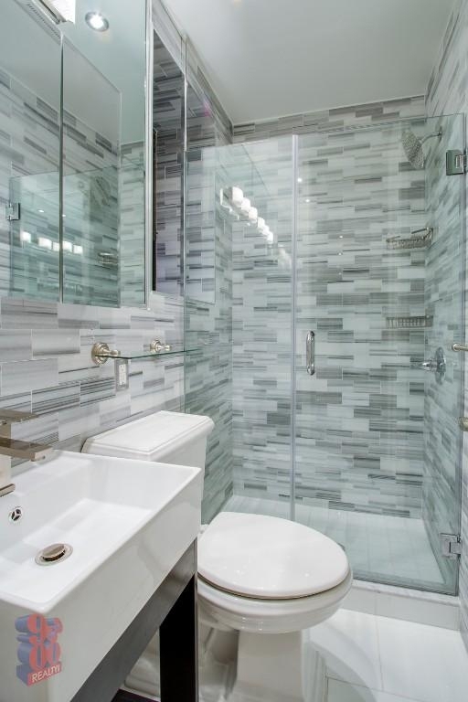West 108th Street - Photo 7