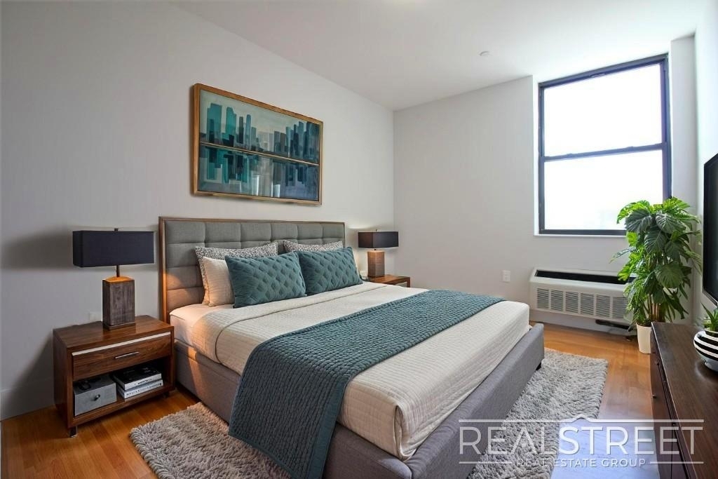 90-02 Queens Blvd - Photo 1