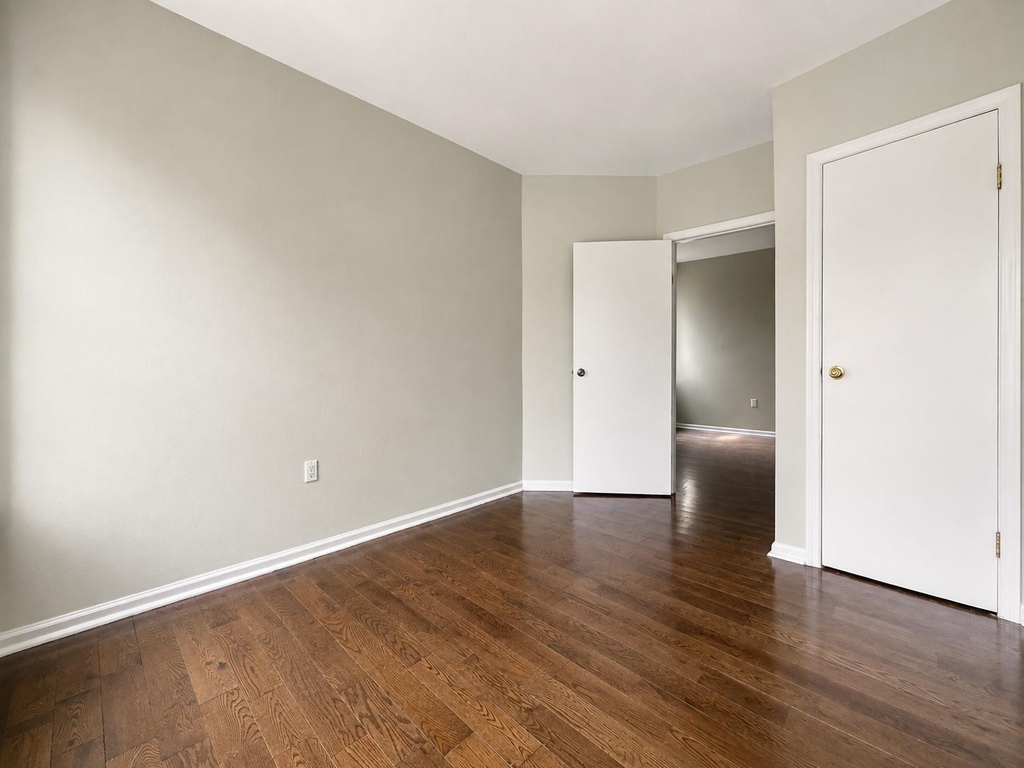 2254 5th Avenue - Photo 5