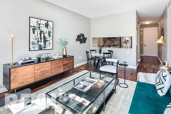 West 28th Street - Photo 2