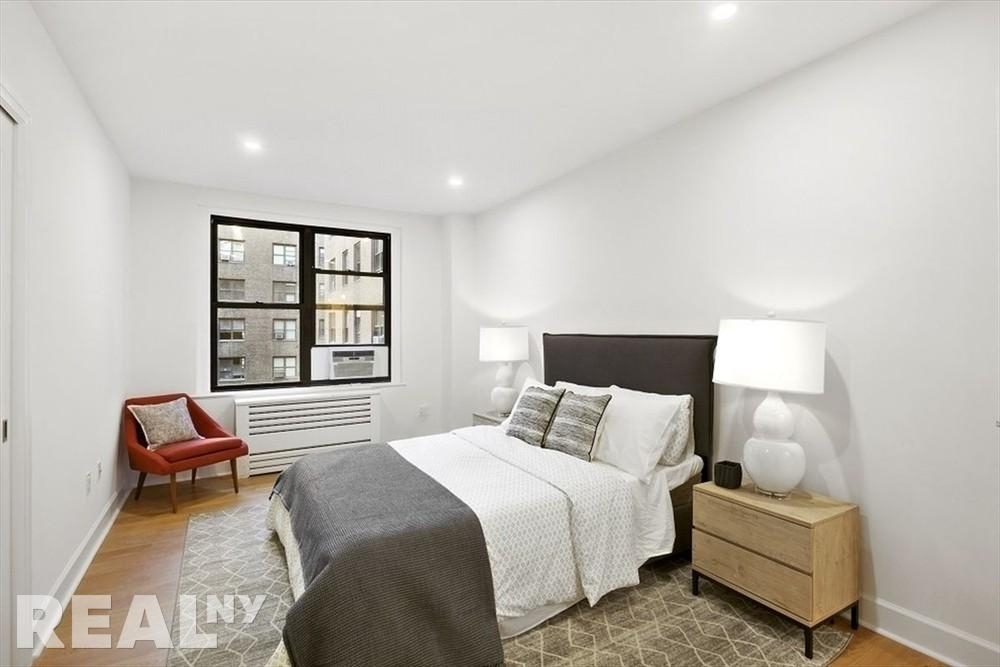 East 48th Street - Photo 2
