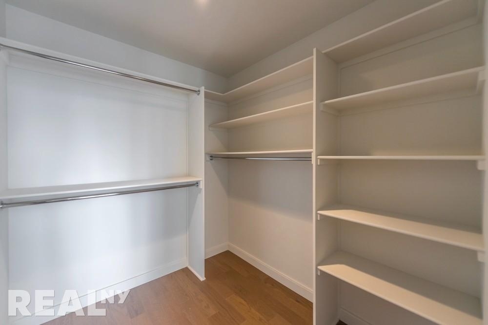 West 31st Street - Photo 6