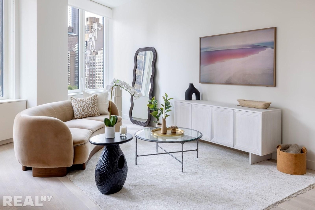 West 60th Street - Photo 1