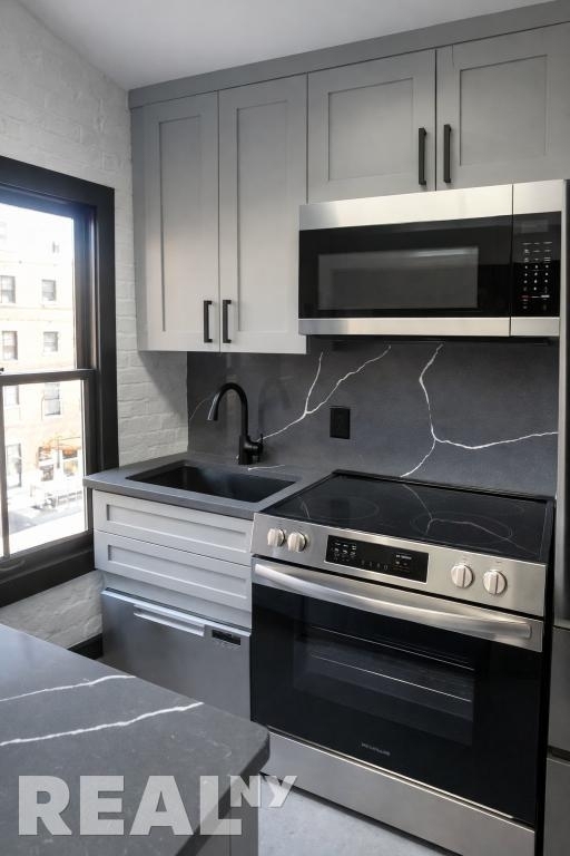 Hudson St - Photo 5